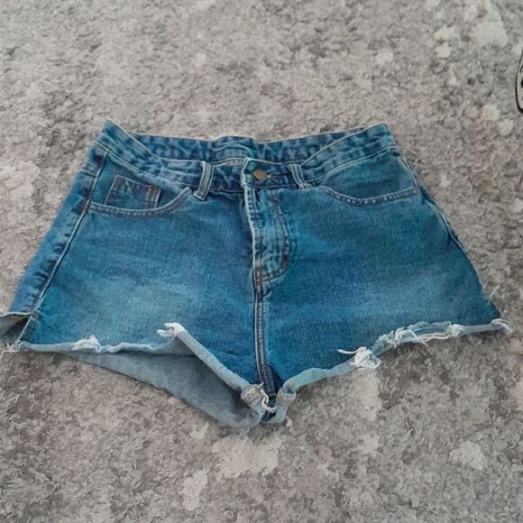 Denim shorts great condition - Picture 1 of 3
